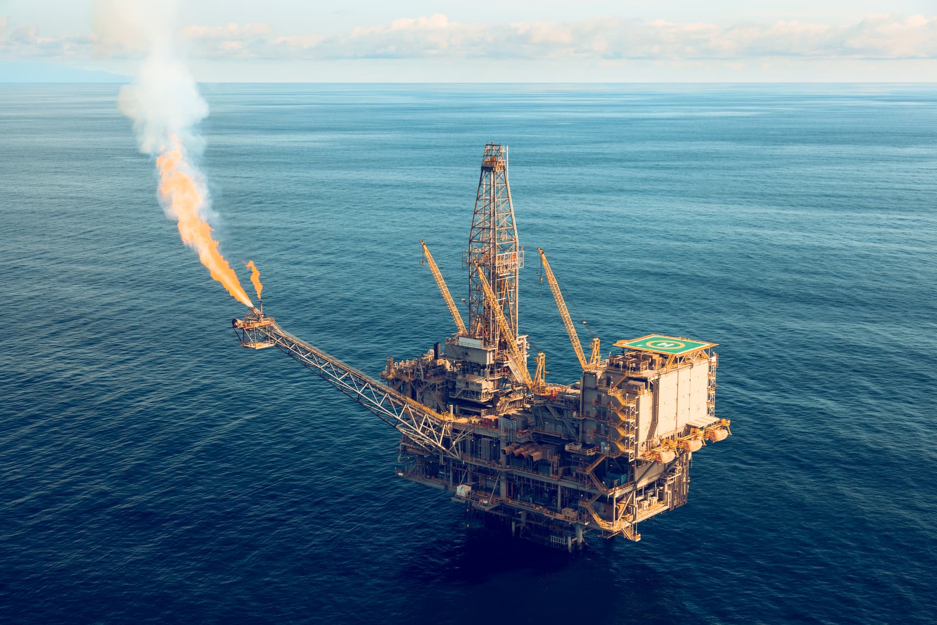 Ap1 Oil Rig The American Petroleum Institute (API) | Maersk Training
